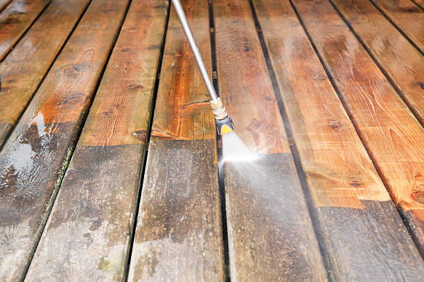Best Deck and Patio Pressure Washing in Huntington Park, CA